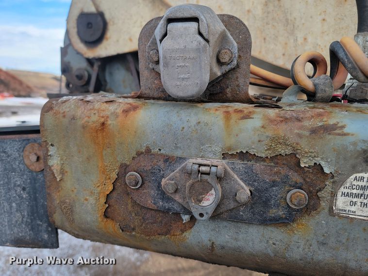 image for item ME9780 2011 Smith Co  side dump trailer