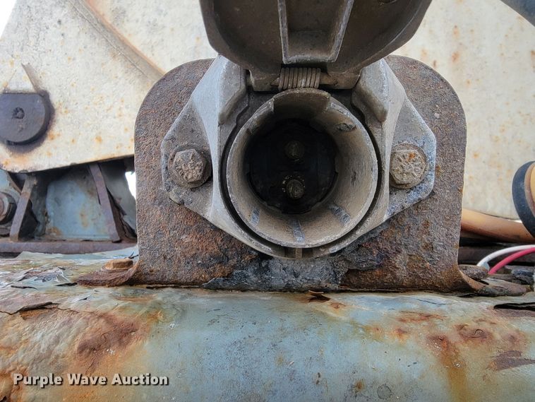 image for item ME9780 2011 Smith Co  side dump trailer