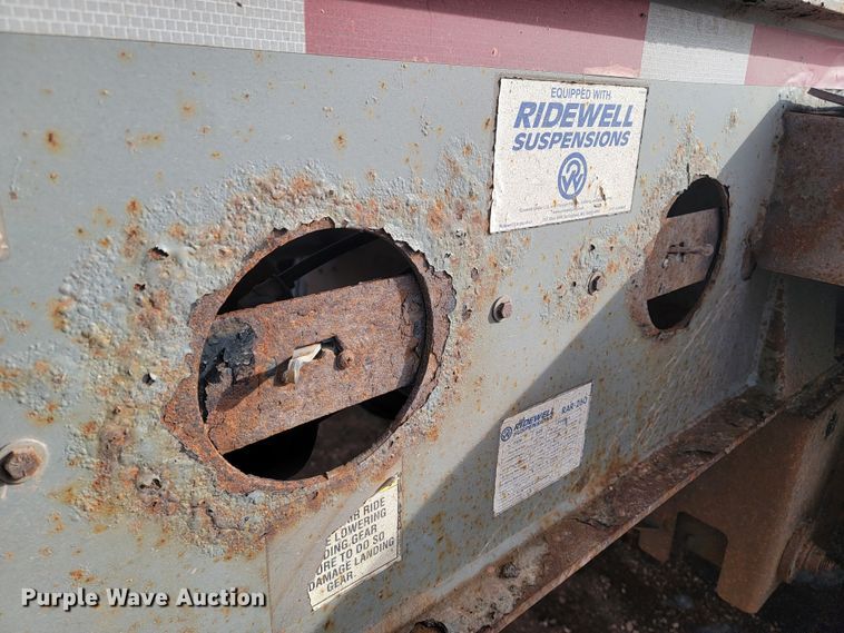 image for item ME9780 2011 Smith Co  side dump trailer