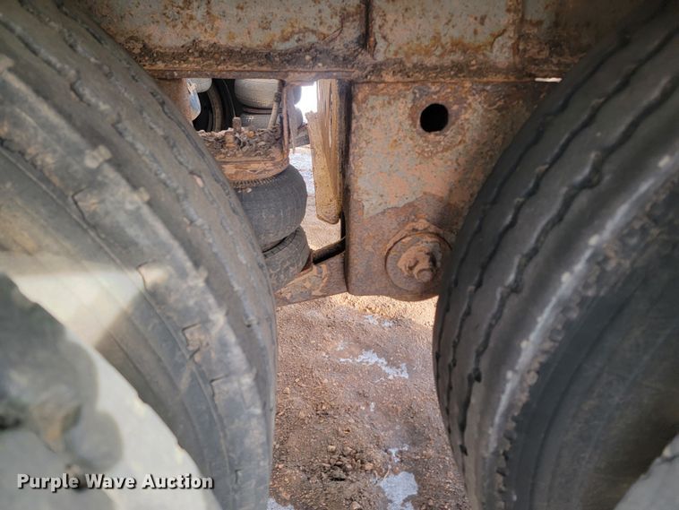 image for item ME9780 2011 Smith Co  side dump trailer