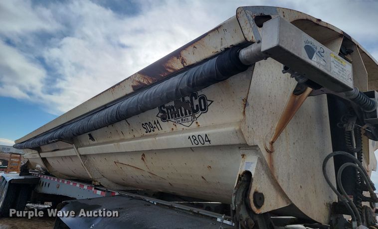 image for item ME9780 2011 Smith Co  side dump trailer