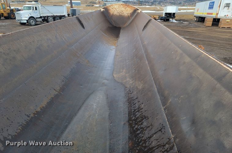 image for item ME9780 2011 Smith Co  side dump trailer