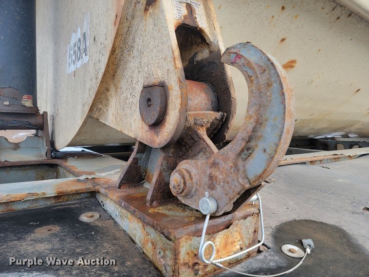 image for item ME9780 2011 Smith Co  side dump trailer