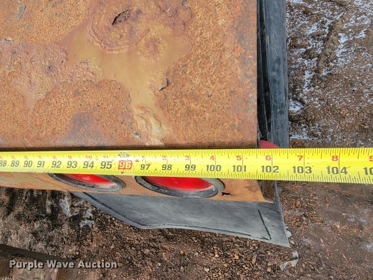 image for item ME9780 2011 Smith Co  side dump trailer