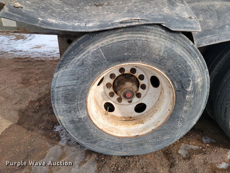 image for item ME9780 2011 Smith Co  side dump trailer