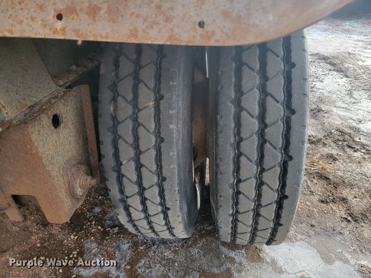 image for item ME9780 2011 Smith Co  side dump trailer