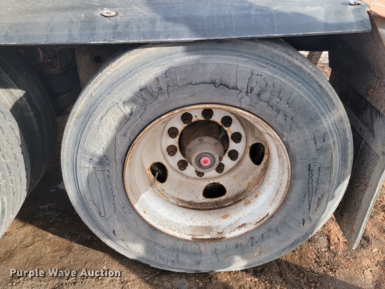 image for item ME9780 2011 Smith Co  side dump trailer