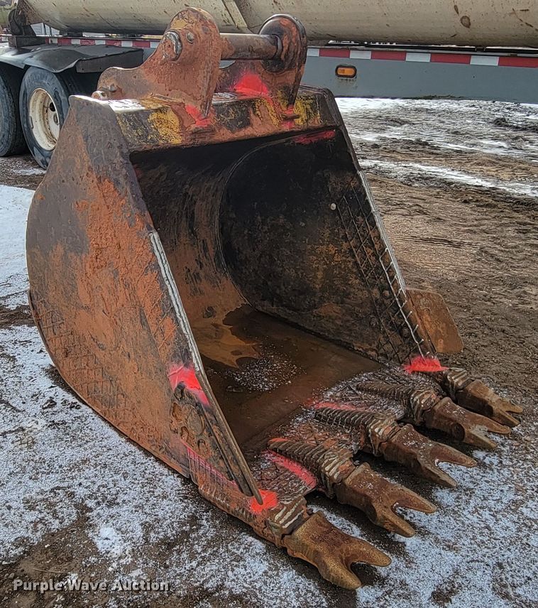 image for item ME9781 Excavator bucket