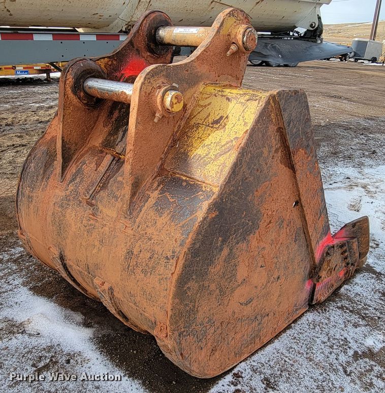 image for item ME9781 Excavator bucket