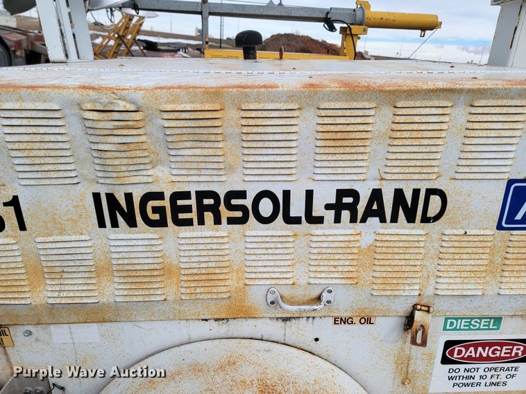 image for item ME9787 Ingersoll Rand  light plant