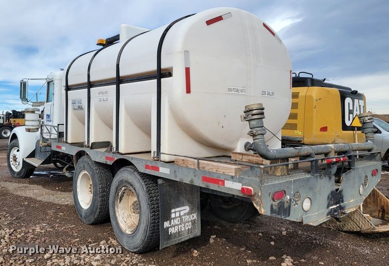 image for item ME9788 1972 Kenworth W925  tank truck