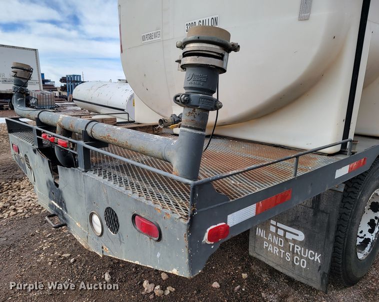 image for item ME9788 1972 Kenworth W925  tank truck