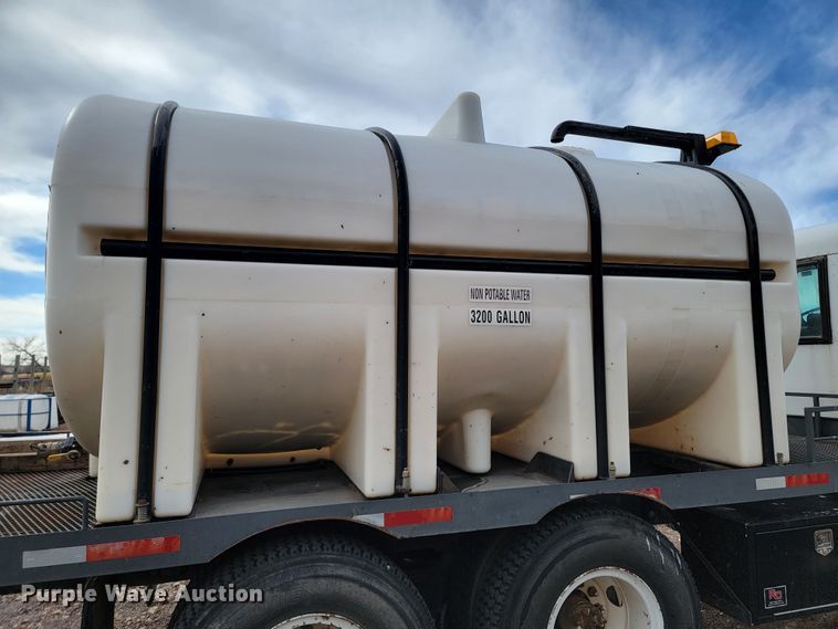 image for item ME9788 1972 Kenworth W925  tank truck