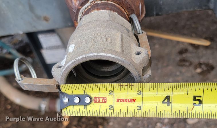 image for item ME9788 1972 Kenworth W925  tank truck