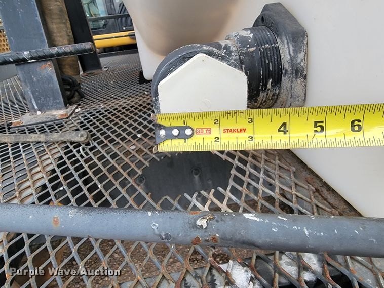 image for item ME9788 1972 Kenworth W925  tank truck