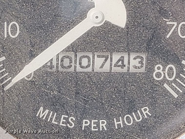 image for item ME9788 1972 Kenworth W925  tank truck