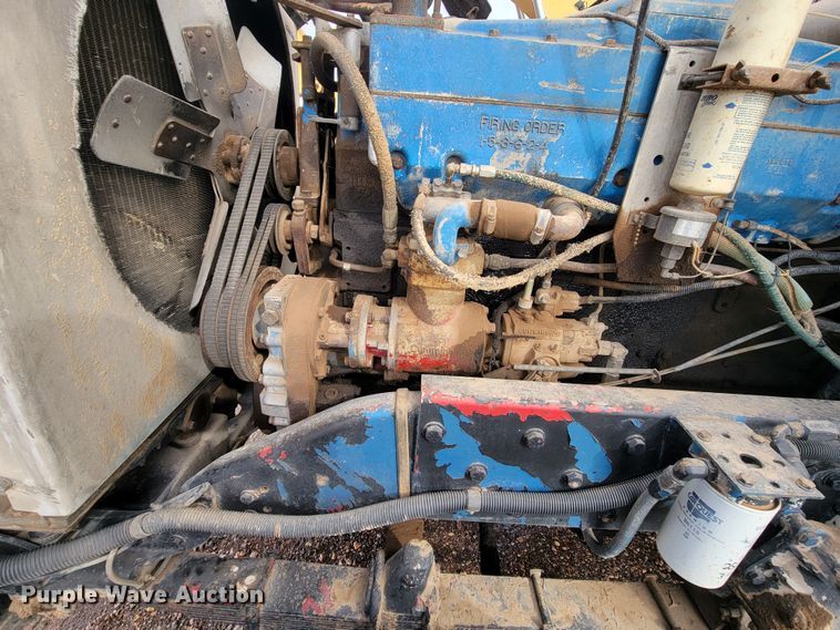 image for item ME9788 1972 Kenworth W925  tank truck