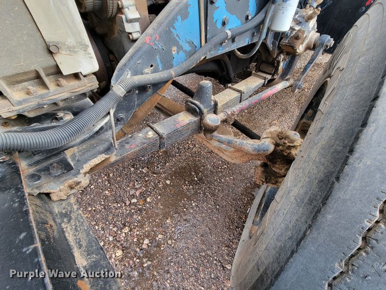 image for item ME9788 1972 Kenworth W925  tank truck