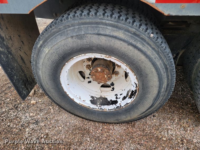 image for item ME9788 1972 Kenworth W925  tank truck