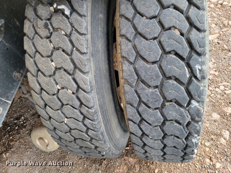 image for item ME9788 1972 Kenworth W925  tank truck