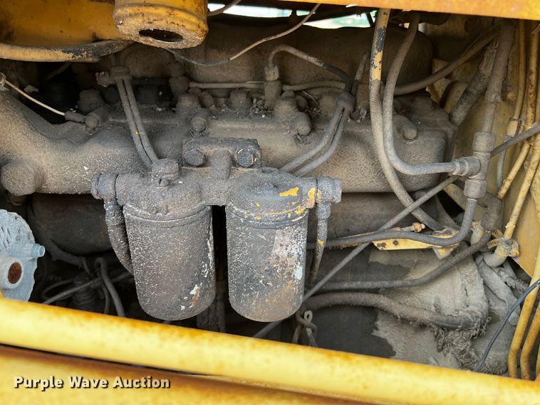 image for item MF9810 International 260  backhoe