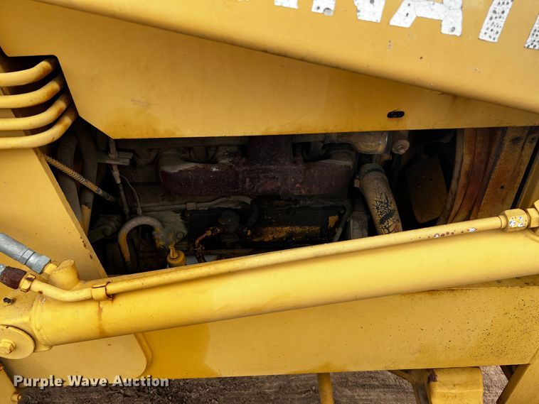 image for item MF9810 International 260  backhoe