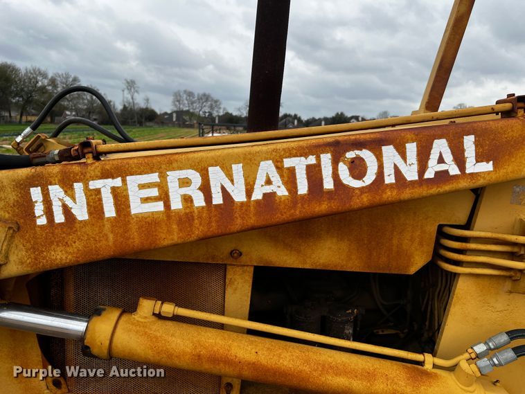 image for item MF9810 International 260  backhoe