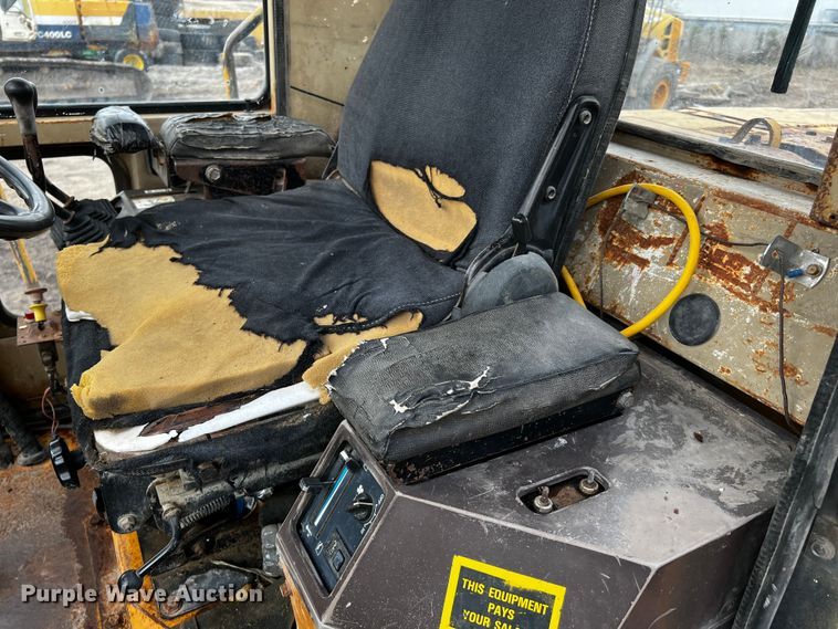 image for item MF9819 Komatsu WA450  wheel loader