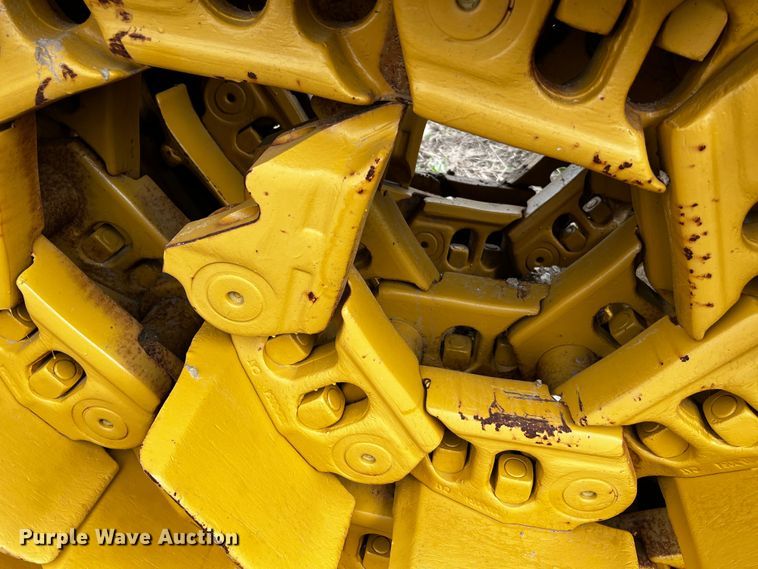 image for item MF9822 Caterpillar  D10R single grouser dozer tracks