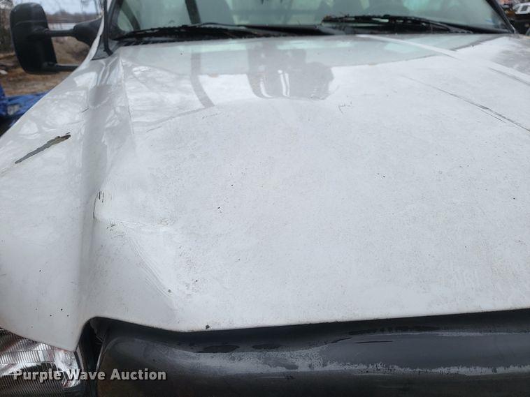 image for item MH9650 2001 Ford F450 Super Duty  bucket truck