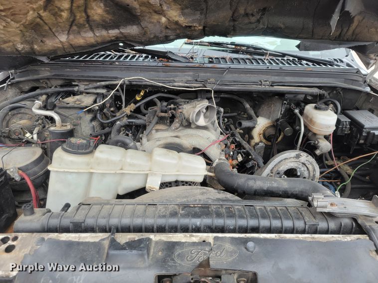 image for item MH9650 2001 Ford F450 Super Duty  bucket truck