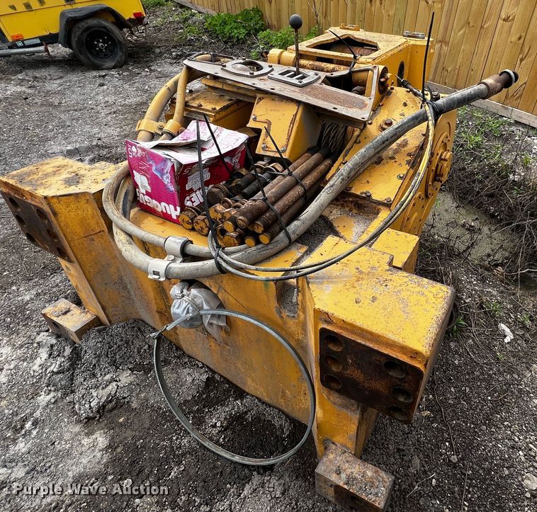 image for item MK9776 Caterpillar D10N  winch