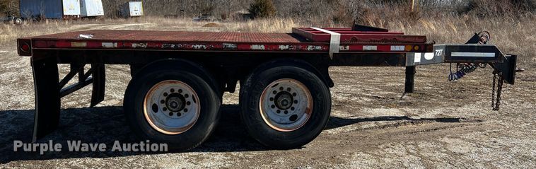 image for item MM9146 2003 Great Lakes  flatbed trailer