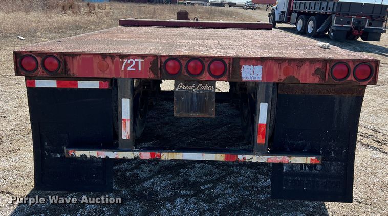 image for item MM9146 2003 Great Lakes  flatbed trailer
