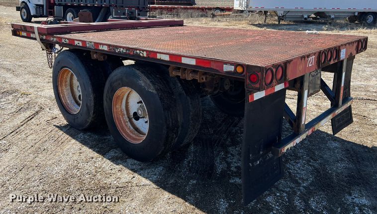 image for item MM9146 2003 Great Lakes  flatbed trailer