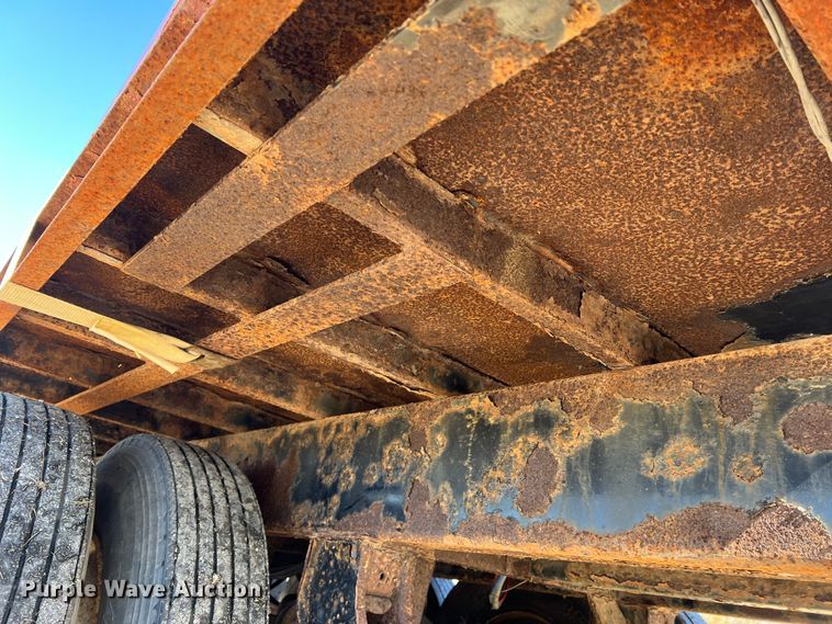 image for item MM9146 2003 Great Lakes  flatbed trailer