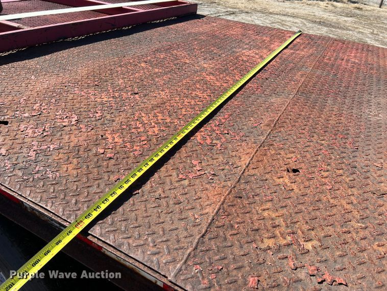 image for item MM9146 2003 Great Lakes  flatbed trailer