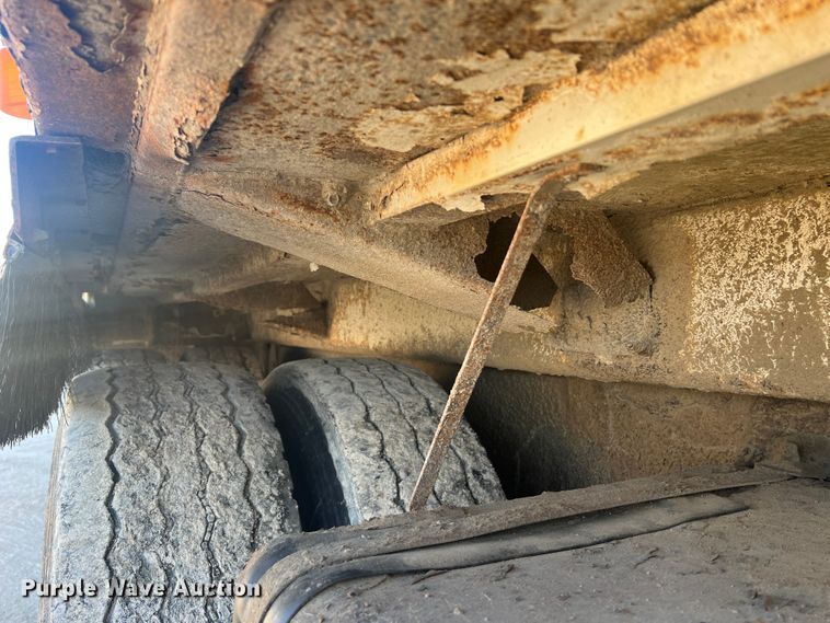 image for item MM9150 2002 Crane Carrier Low Entry  refuse truck