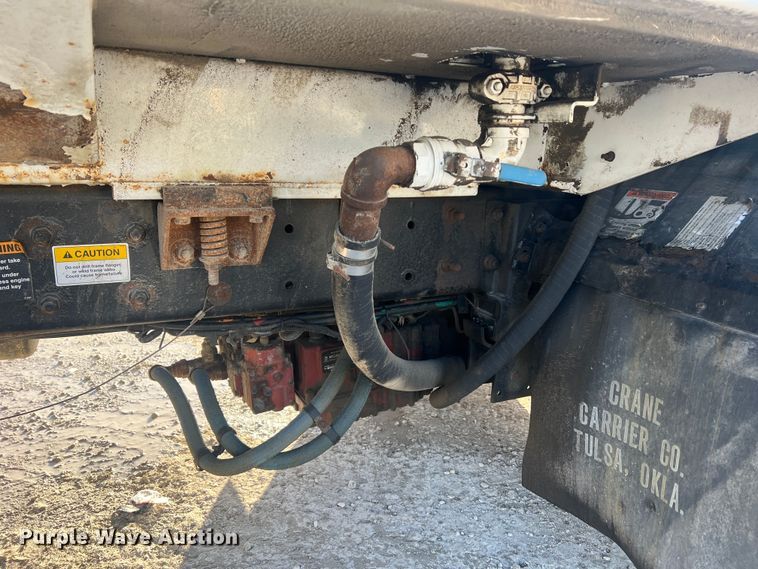 image for item MM9150 2002 Crane Carrier Low Entry  refuse truck