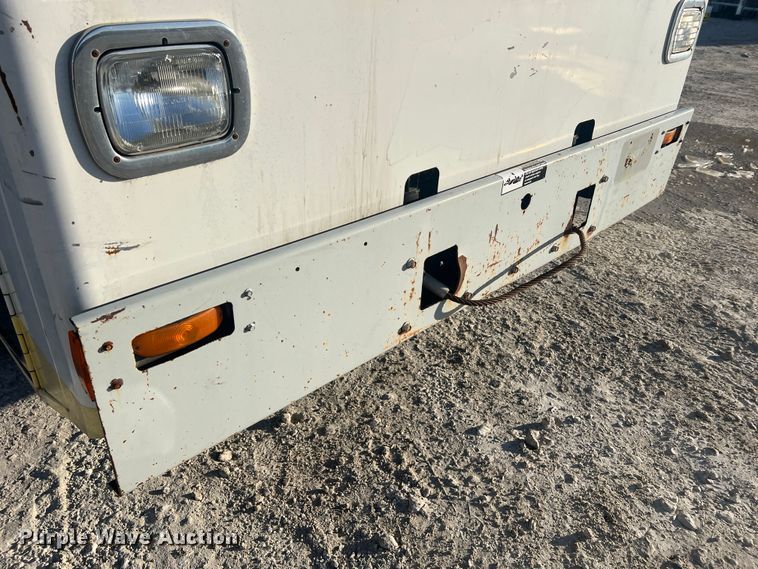 image for item MM9150 2002 Crane Carrier Low Entry  refuse truck