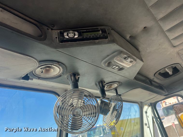 image for item MM9150 2002 Crane Carrier Low Entry  refuse truck