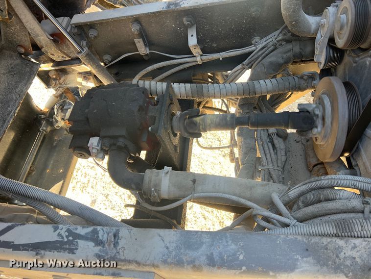 image for item MM9150 2002 Crane Carrier Low Entry  refuse truck