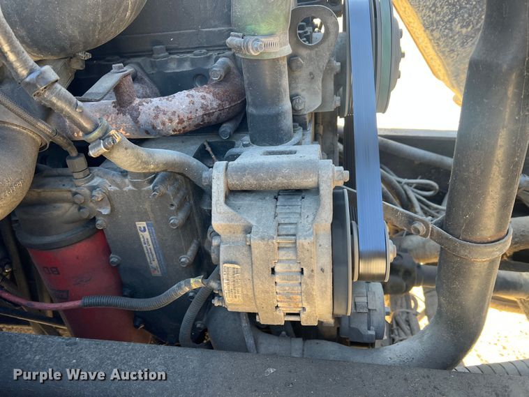 image for item MM9150 2002 Crane Carrier Low Entry  refuse truck