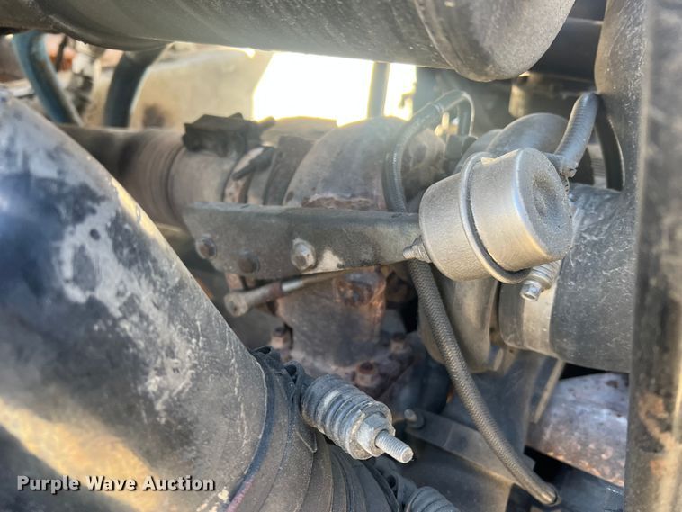 image for item MM9150 2002 Crane Carrier Low Entry  refuse truck