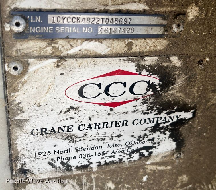 image for item MM9150 2002 Crane Carrier Low Entry  refuse truck