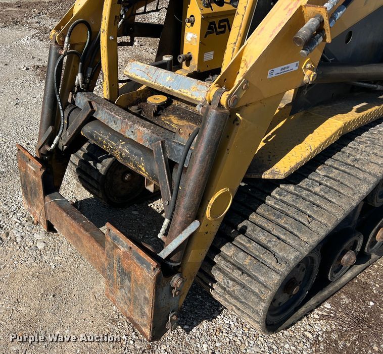 image for item MM9184 1996 ASV MD70  tracked skid steer loader