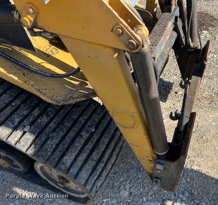 image for item MM9184 1996 ASV MD70  tracked skid steer loader