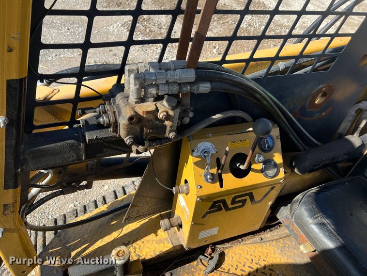 image for item MM9184 1996 ASV MD70  tracked skid steer loader