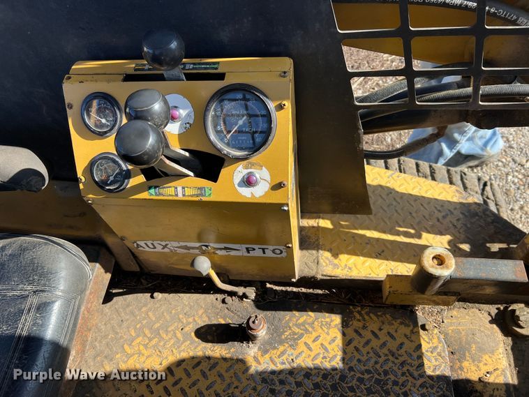 image for item MM9184 1996 ASV MD70  tracked skid steer loader