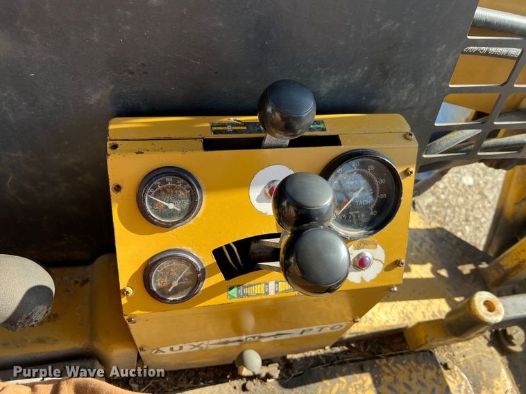 image for item MM9184 1996 ASV MD70  tracked skid steer loader